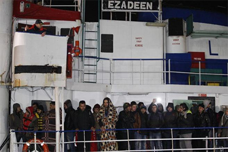 Final feliz para los 450 inmigrantes abandonados en alta mar
